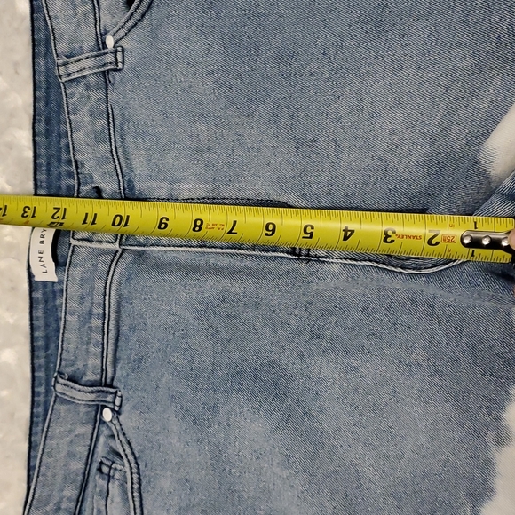 Lane Bryant diptide girlfriend bleached shorts - Picture 10 of 11